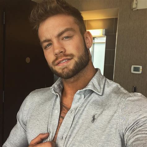 dustin mcneer|@dustinmcneer 